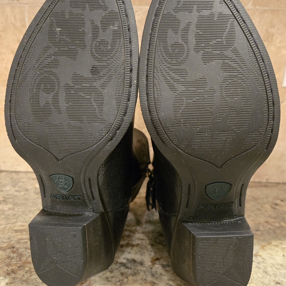 Ariat Darlin Style Ankle Boots Black with Brown Stitching - Picture 6 of 8